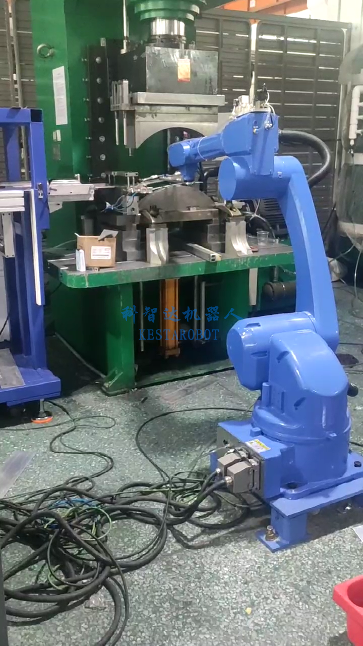 一拖二沖壓機器人(圖3) 一拖二沖壓機器人(圖3)